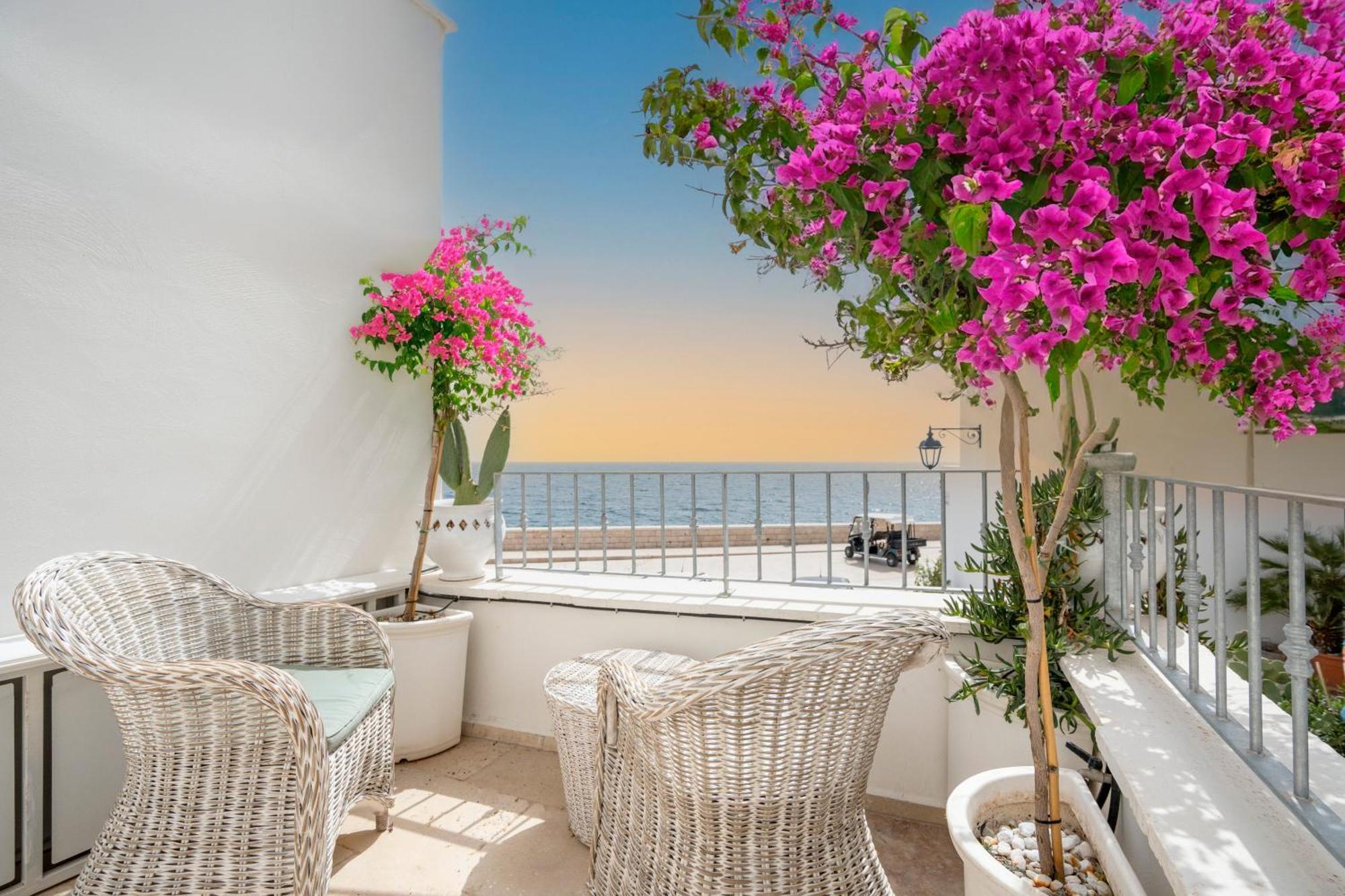 Apulia Charming Suites - Casa Lonfo Suite Sole Монополи Экстерьер фото